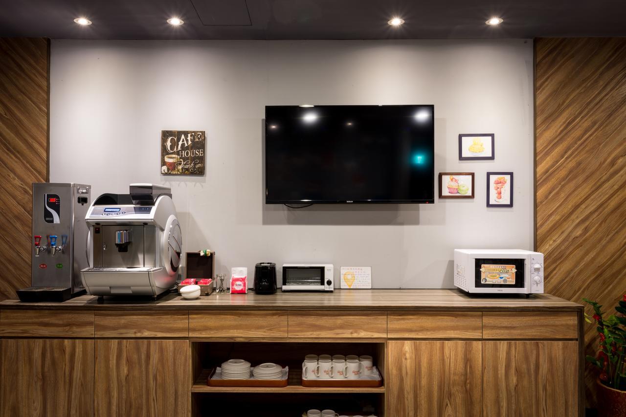 Taipei Travelers International Hostel Тамсуи Экстерьер фото