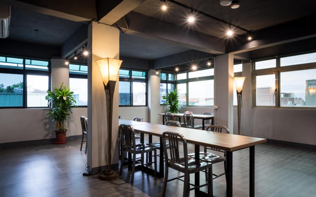 Taipei Travelers International Hostel Тамсуи Экстерьер фото